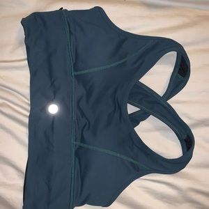 Senita crop top/sports bra